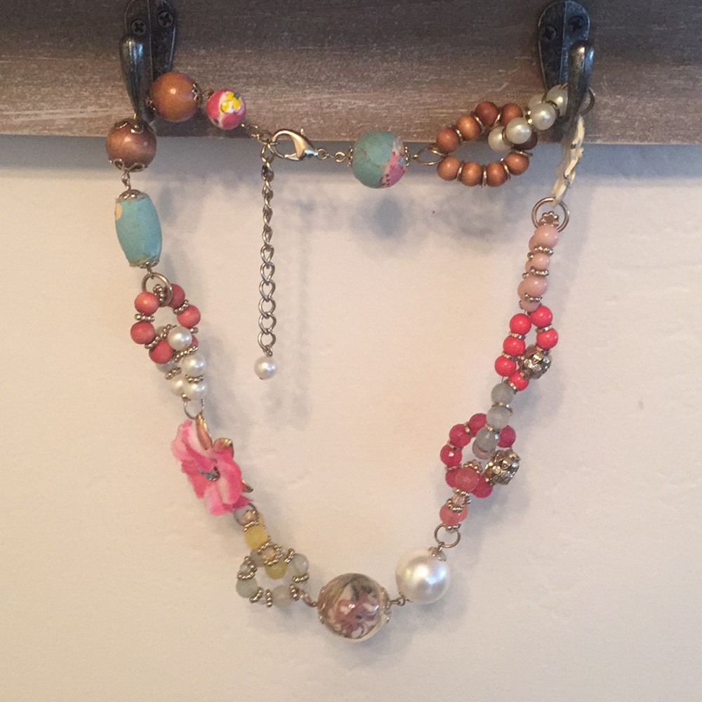 Floral Beaded Necklace